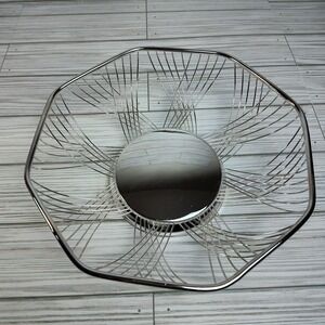 Vintage MCM Silver Plated Bread Fruit Basket Beautiful Silver Plated Wire